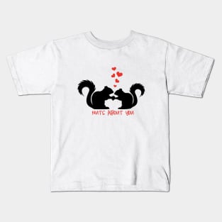 Nuts about you, squirrels in love Kids T-Shirt